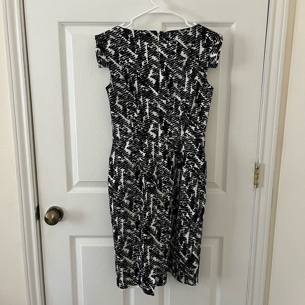 Adrianna Papell Black and White Patterned Midi Dress - Picture 2 of 8